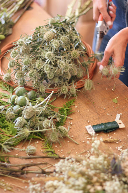 Workshop Corona Navideña - Flores Las Varas